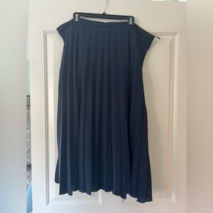 J. Crew navy pleated midi skirt size 20